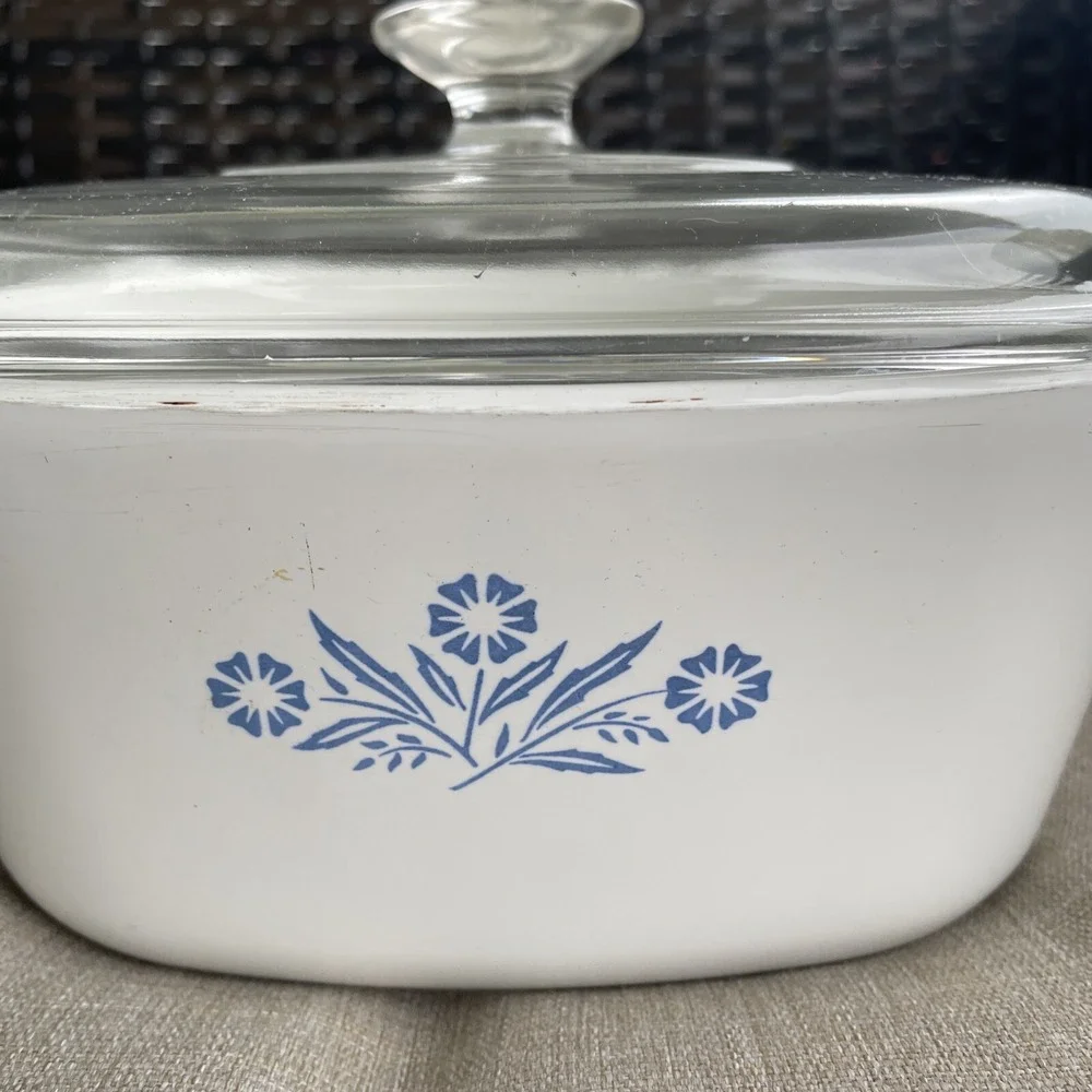 Corningware dish comes